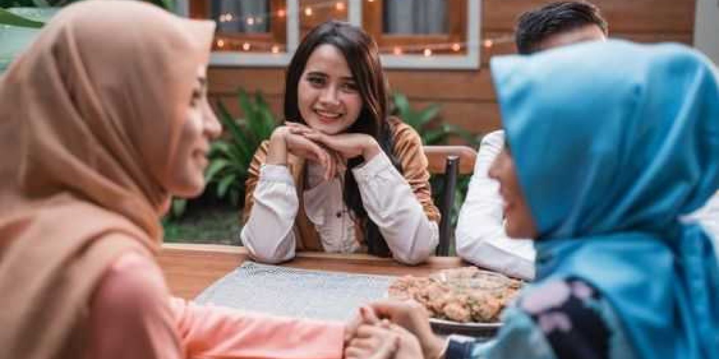 Ilustrasi bukber (Pinterest)