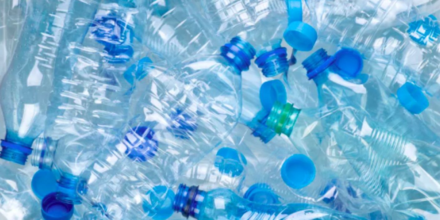 Ilustrasi sampah botol plastik (FOTO: Detik)