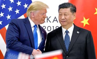 <a href="index.php?option=com_tags&view=tag&id[0]=5:breaking-news">Breaking News</a>, <a href="index.php?option=com_tags&view=tag&id[0]=2410:china">china</a>, <a href="index.php?option=com_tags&view=tag&id[0]=2434:news-international">news international</a>, <a href="index.php?option=com_tags&view=tag&id[0]=2607:perang-dagang">perang dagang</a>, <a href="index.php?option=com_tags&view=tag&id[0]=2608:united-states">united states</a>, <a href="index.php?option=com_tags&view=tag&id[0]=2609:tarif-impor-as-china">tarif impor AS China</a>, <a href="index.php?option=com_tags&view=tag&id[0]=2610:perang-dagang-2025">perang dagang 2025</a>, <a href="index.php?option=com_tags&view=tag&id[0]=2611:donald-trump">donald trump</a>