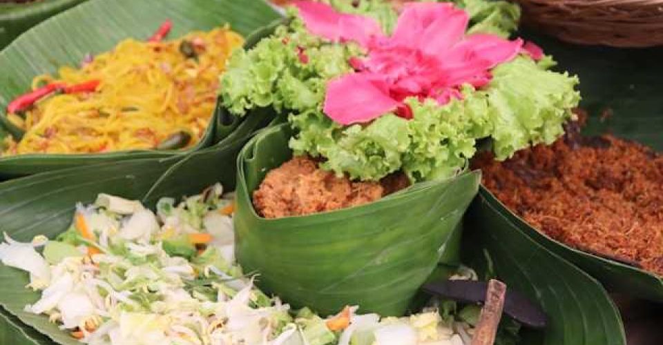 Sayuran merupakan salah satu makanan sehat yang dibutuhkan oleh tubuh (Foto: unsplash/Maufid Majnun
