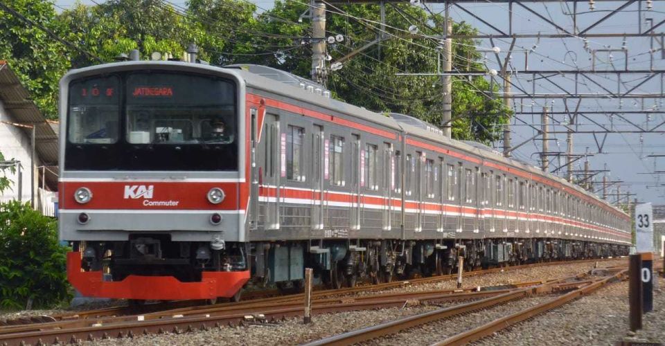 KRL Jabodetabek diperkirakan akan mulai memberlakukan subsidi berdasarkan NIK (KAI Commuter)