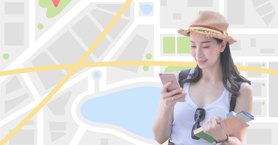 Ilustrasi baca maps (Freepik)
