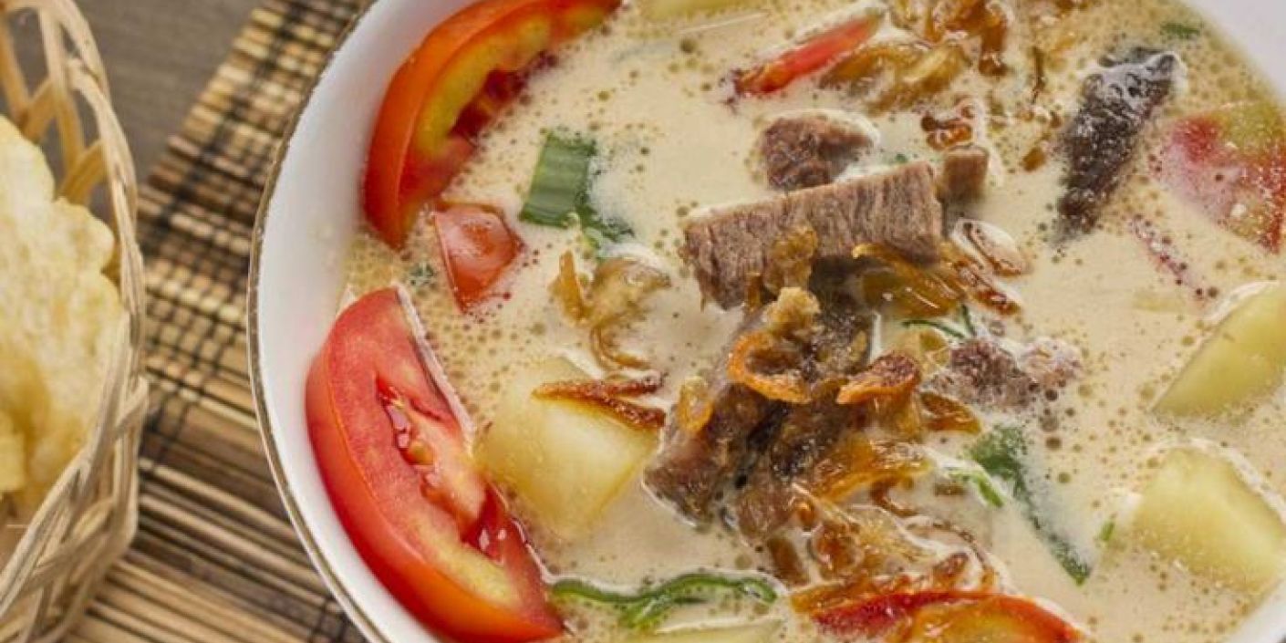 Soto Betawi Kuliner Wajib di Jakarta (Pinterest: Widya)
