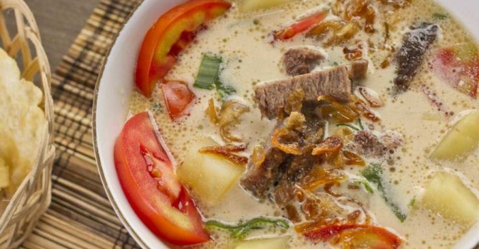 Soto Betawi Kuliner Wajib di Jakarta (Pinterest: Widya)