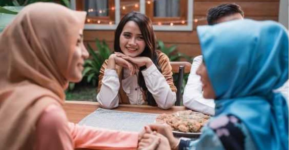 Ilustrasi bukber (Pinterest)