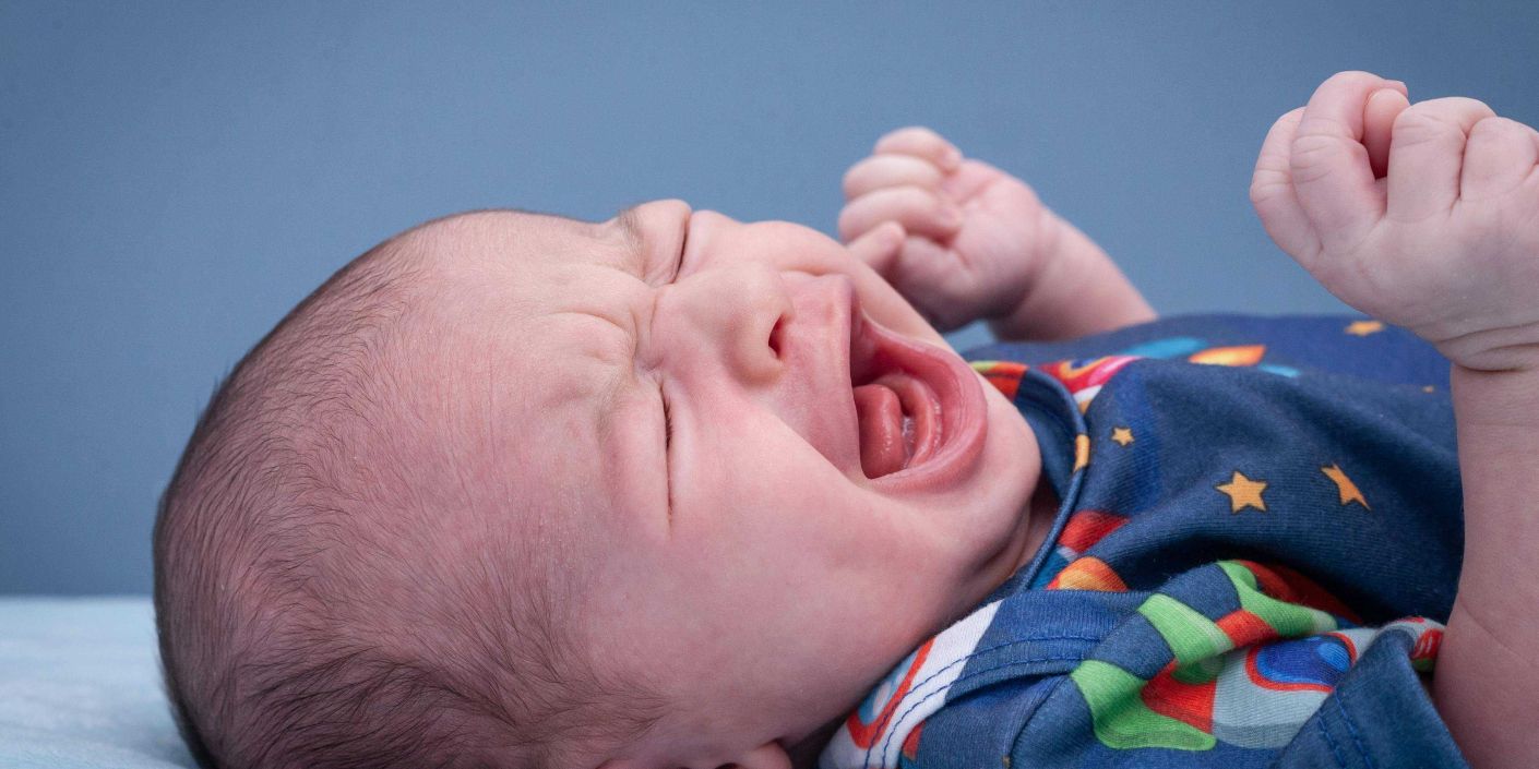 Ilustrasi bayi menangis (Leonardo Luz - Pexels)