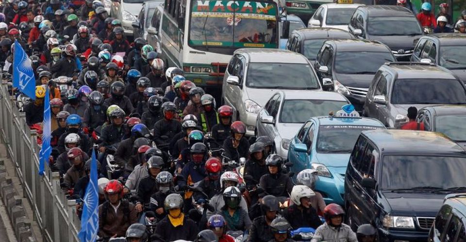 Jakarta Macet (Pinterest: businessinsider.com)